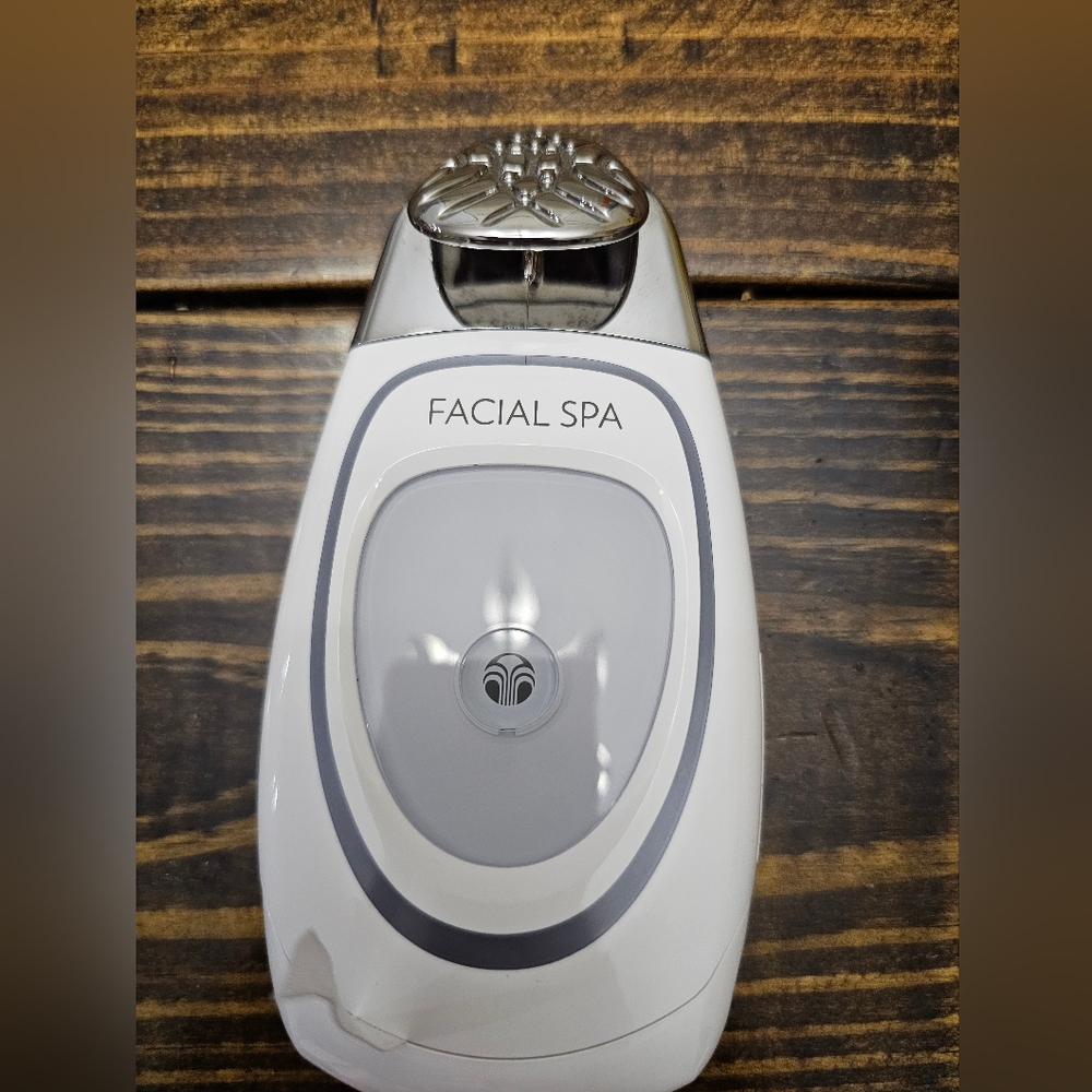 Nuskin microcurrent